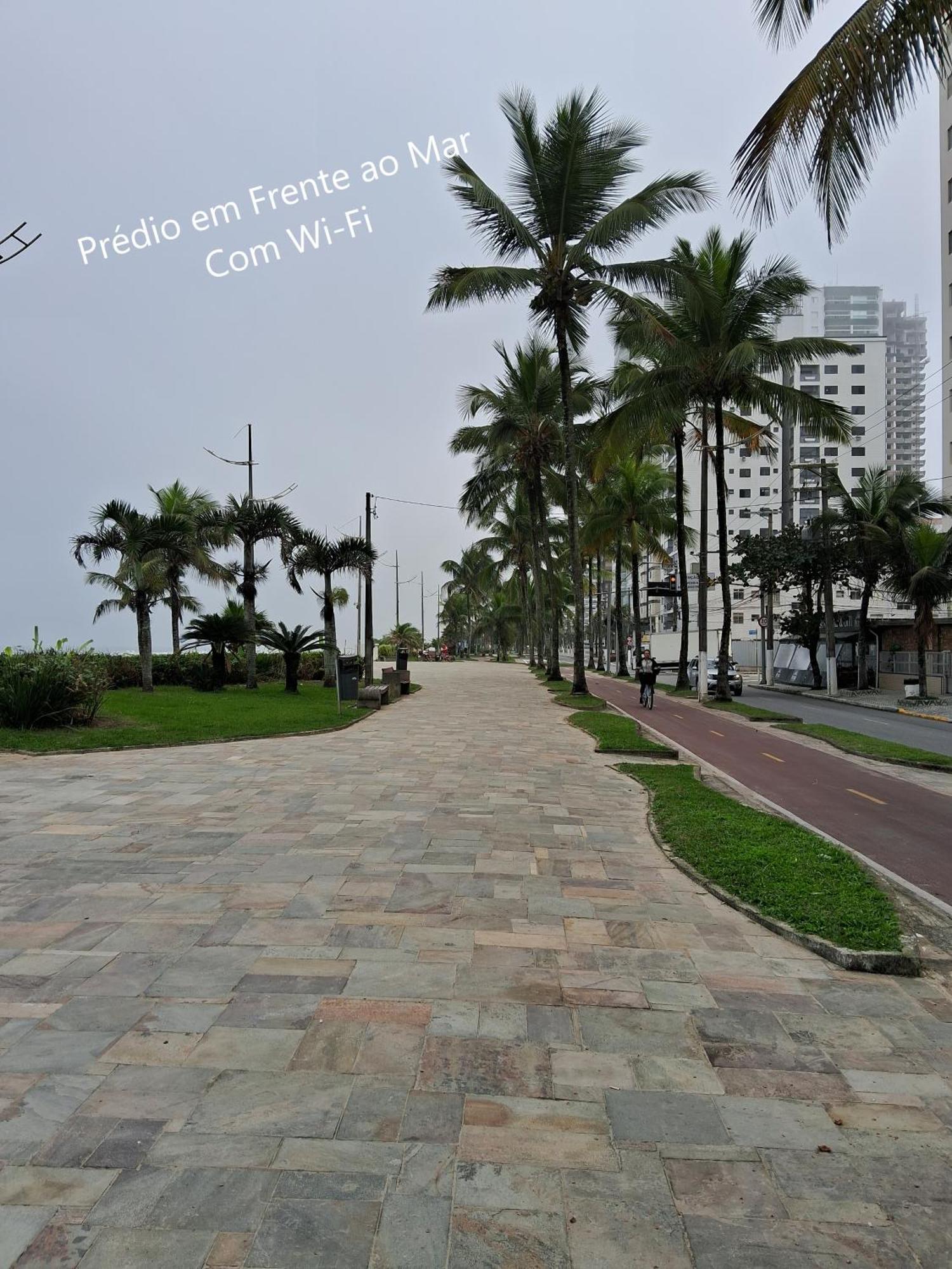 Апартаменты Predio Em Frente Ao Mar Прая-Гранди Экстерьер фото