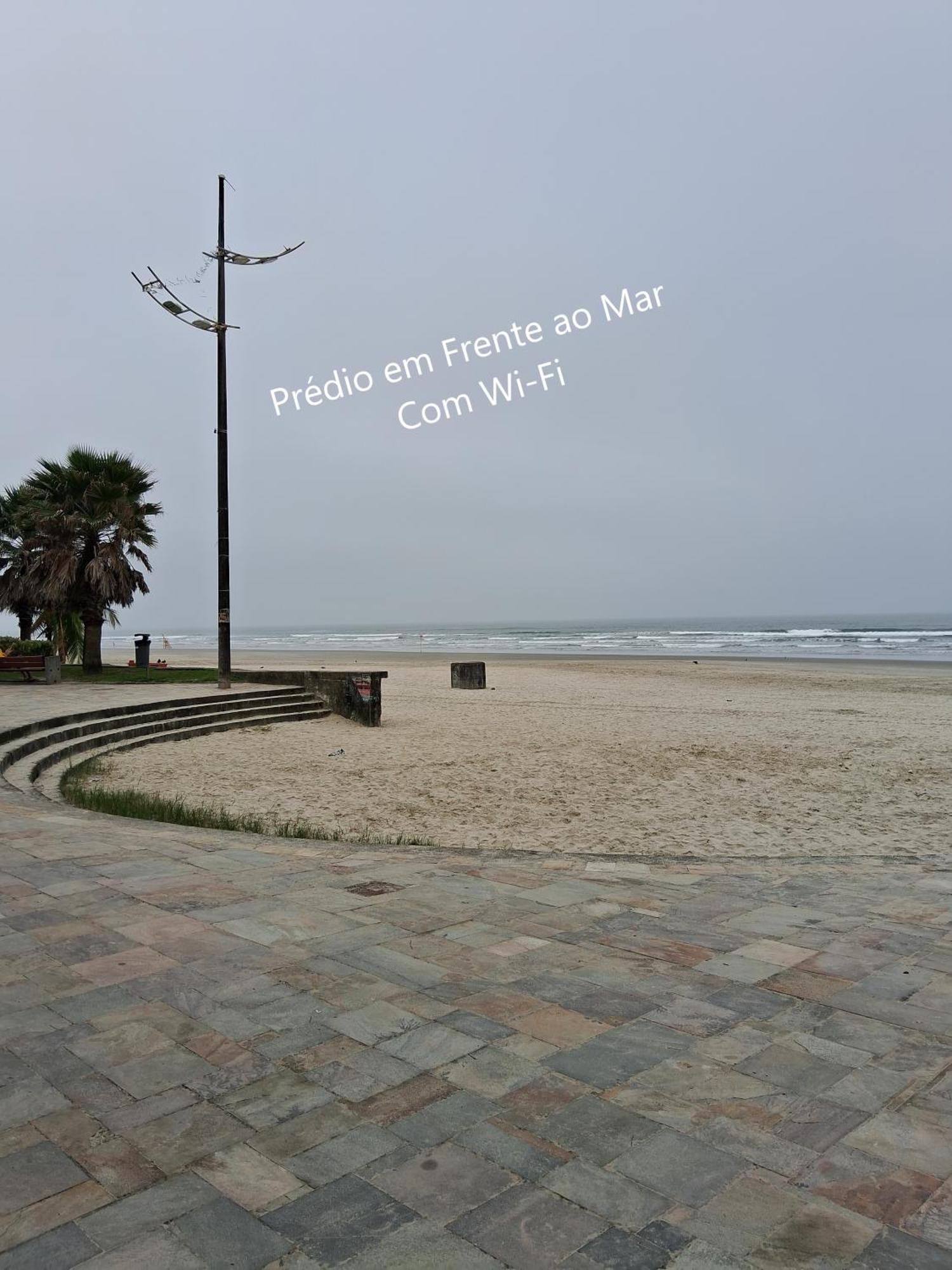 Апартаменты Predio Em Frente Ao Mar Прая-Гранди Экстерьер фото